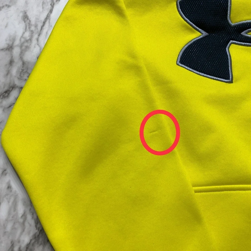 Under Armour Storm1‎ Mens Sweater Size SM/P Yellow Pullover Hoodie Flannel